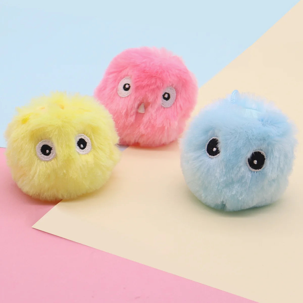 Balles en Peluche Sonores pour Chat
